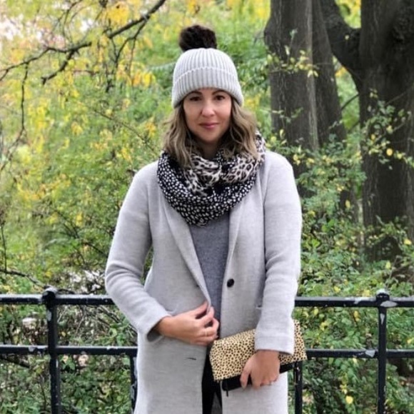 🆕 NWOT STELLA & DOT Chantal Pom Beanie❄️ - Picture 6 of 9